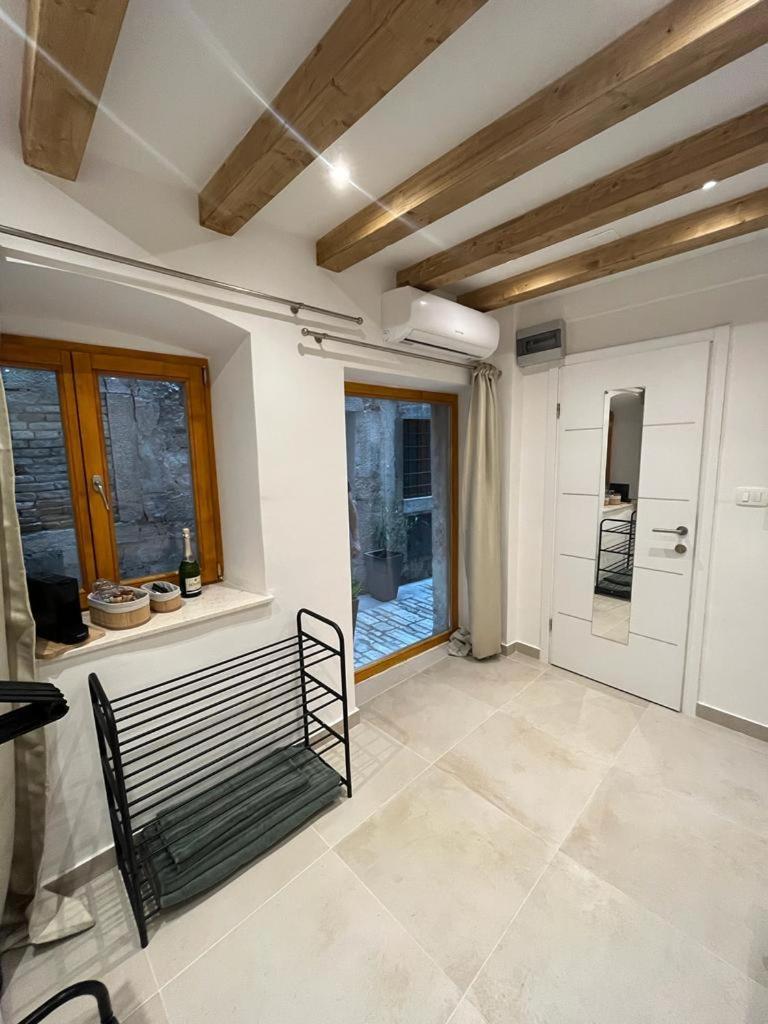 Vintage Apartment Rovinj Old Town Экстерьер фото